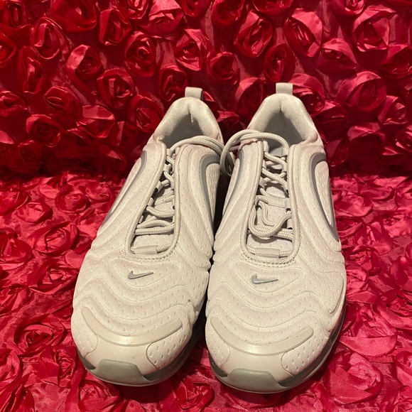 Women's Shoe Nike Air Max 720 - Picture 4 of 9